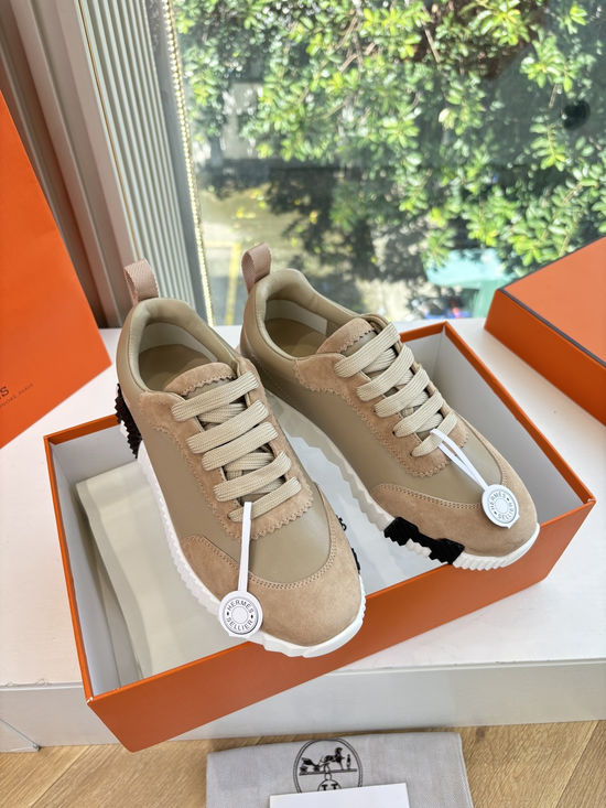 Hermes Premium Leather Comfortable Versatile Casual Sneakers Fashionable