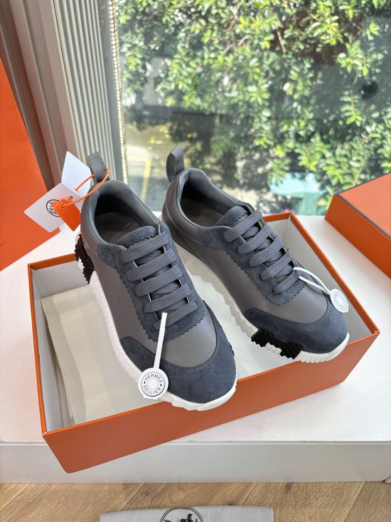Hermes Premium Leather Comfortable Versatile Casual Sneakers Fashionable