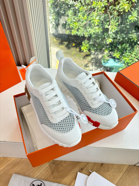 Hermes Breathable Leather Mesh Upper Comfortable Casual Sneakers Durable