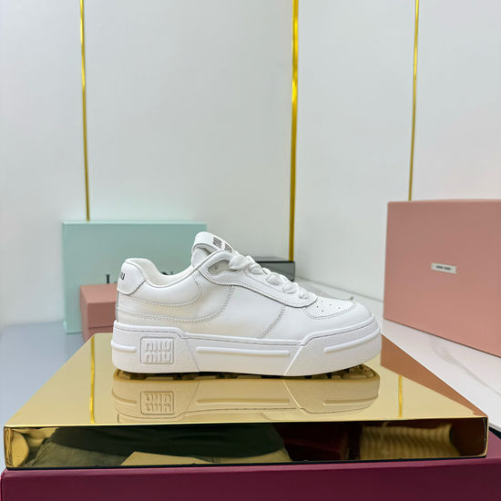 Miu Miu Vintage Distressed White Leather Sneakers Comfortable Daily Shoes