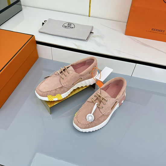 Hermes Comfortable Leather Casual Sneakers With Lightweight Sole