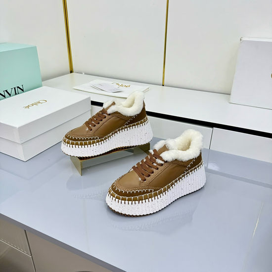 Loewe Comfortable Casual Shoes with Soft Wool Lining and Light Sole