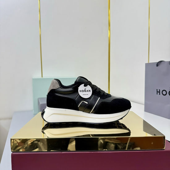 Hogan Thick Sole Casual Sports Shoes With Color Block Design