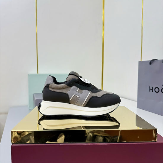 Hogan Thick Sole Casual Sports Shoes With Color Block Design
