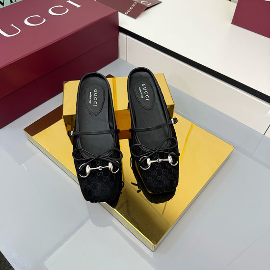 Gucci Leather Horsebit Bow Ballet Flats with Adjustable Straps