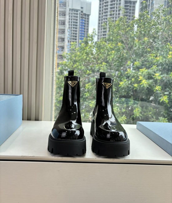Prada Patent Leather Chelsea Boots Lightweight Durable Sole Footwear