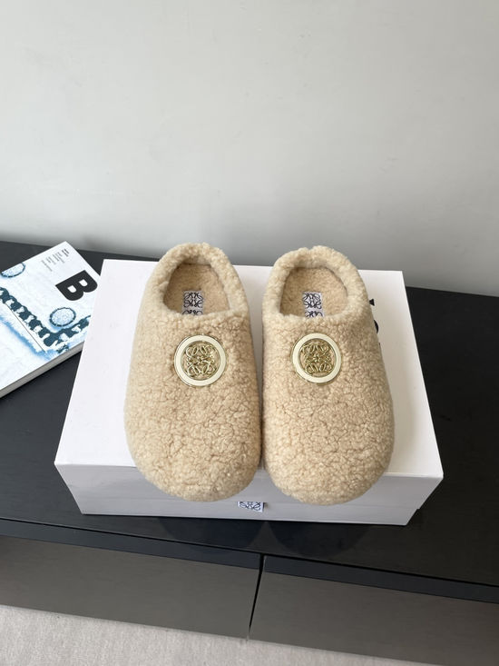 Loewe Curly Fur Slip-on Slides Comfortable Soft Sole