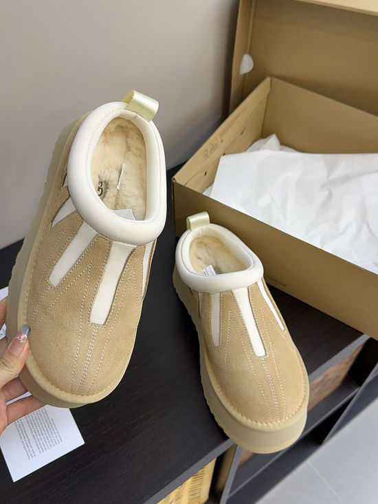 UGG Fleece Lined Suede Slip On Warm Winter Ankle Boots