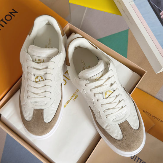 Louis Vuitton LV Grained Leather Thick Sole Casual Sneakers