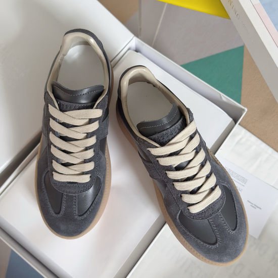 Maison Margiela Classic Leather Stitching Thick Sole Training Sneakers