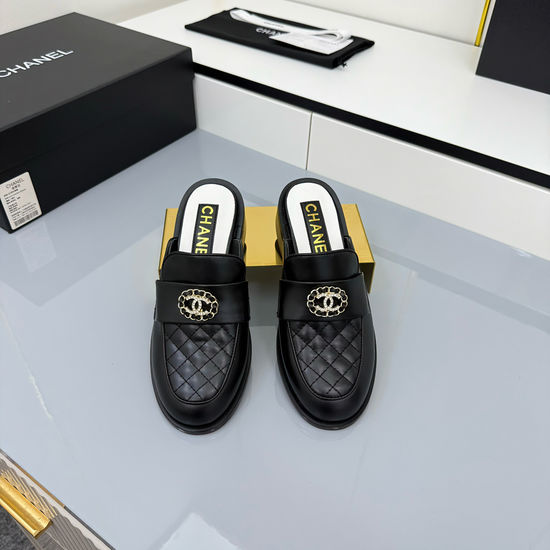 Chanel Patent Leather Platform Loafers With Thick Heel