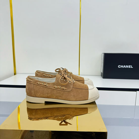 Chanel Elegant Two-Tone Slingback Ballet Flats with Soft Lining