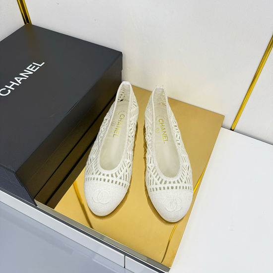 Chanel Classic Two Tone Woven Leather Slingback Casual Dress Shoes