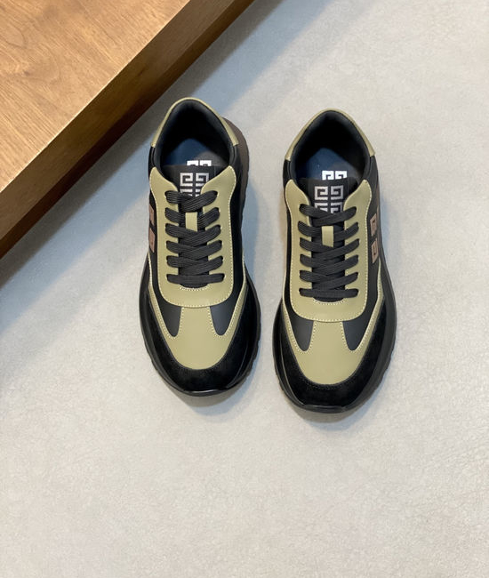 Givenchy Classic Low-top Casual Leather Sneakers with Logo Details