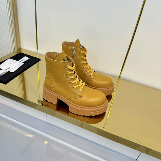 SMFK Thick Sole Platform Boots with Comfortable Soft Upper
