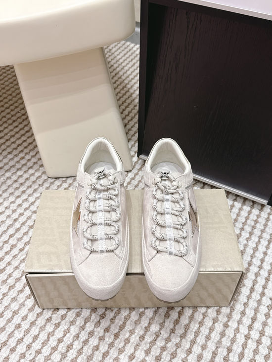 Golden Goose Vintage Distressed Low Top Star Casual Sneakers