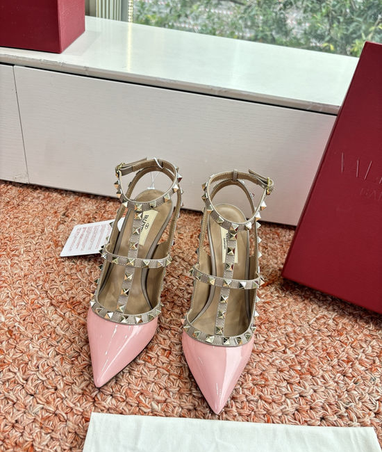 Valentino Classic Rivet Flats Patent Leather Comfortable Elevating Footwear