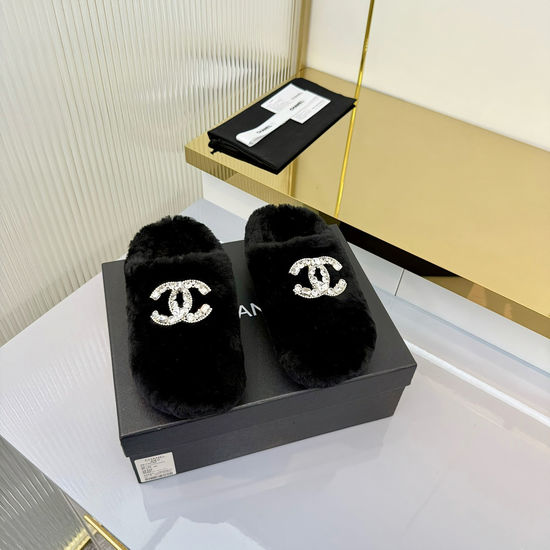 Chanel Soft Fuzzy Wool Lined Warm Non-slip Slippers