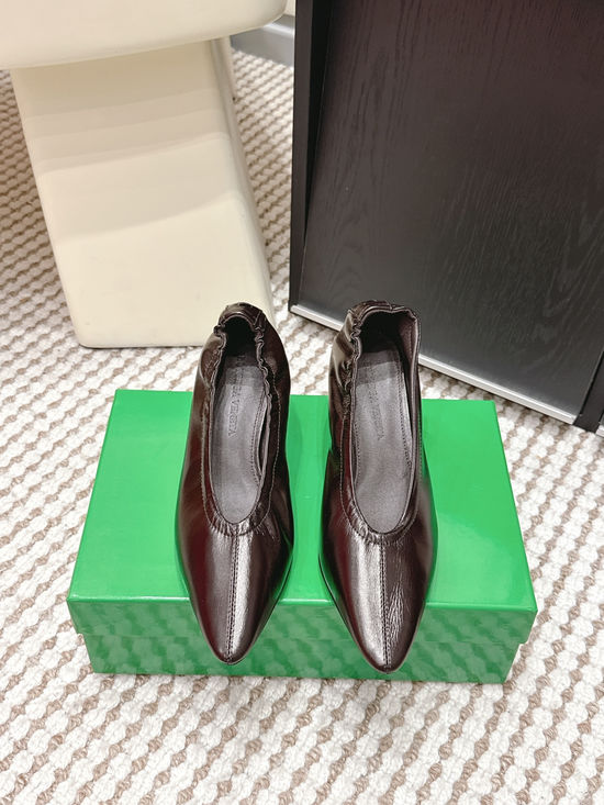 Bottega Veneta Soft Leather Pointed Toe Low Heels