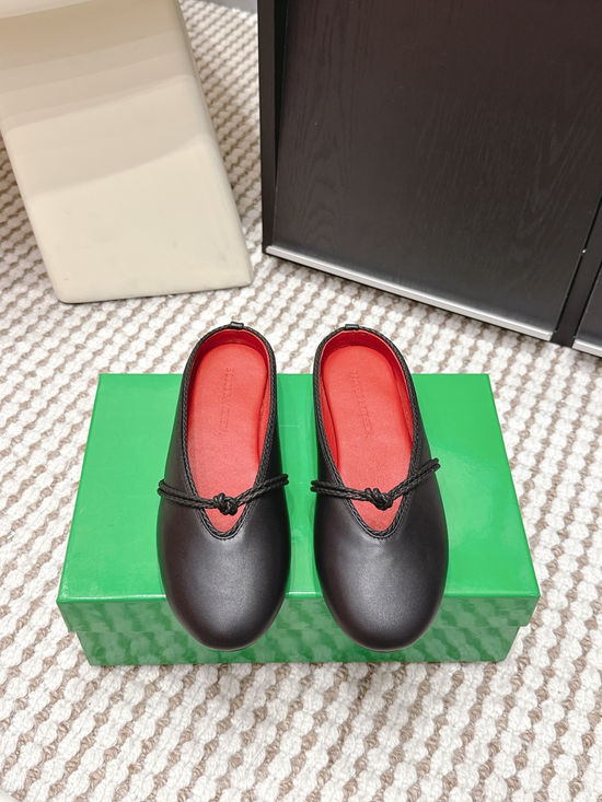 Bottega Veneta Knit Detail Sheepskin Ballet Mule Shoes