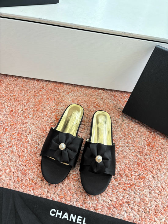 Chanel Metallic Leather Slides Comfortable Casual