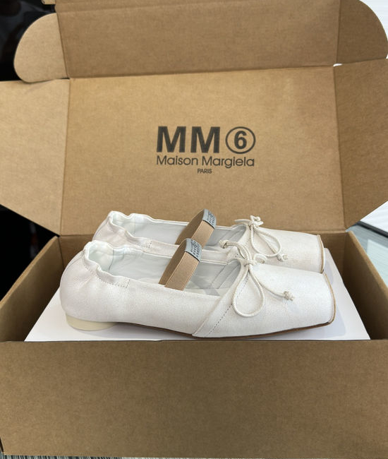 Maison Margiela Vintage Square Toe Bow Accent Leather Flat Shoes