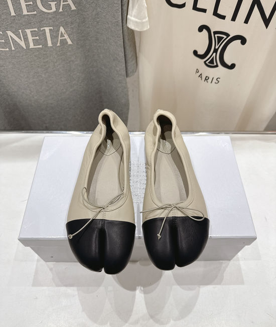 Maison Margiela Sheepskin Split Toe Loafers Comfortable Slip On Casual Ballet Flats