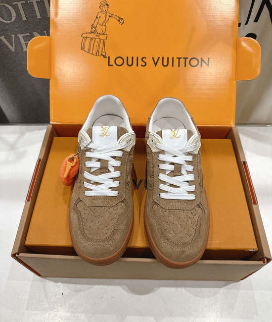 Louis Vuitton LV Thick Sole Leather Casual Sports Sneakers