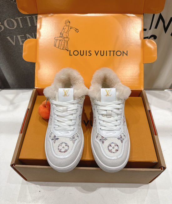 Louis Vuitton LV Wool Lined Thick Sole Leather Casual Sneakers