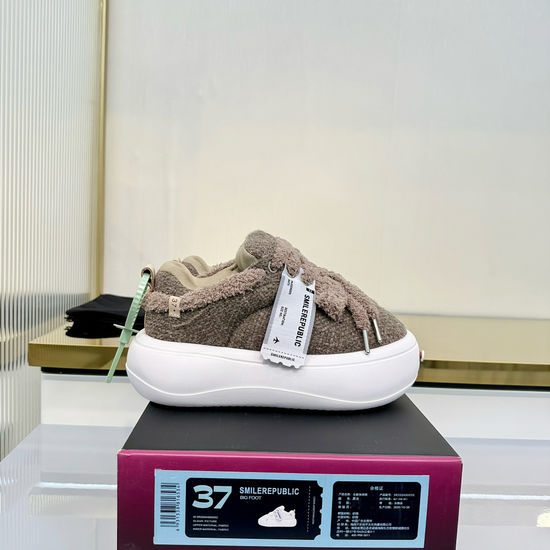 SMILEREPUBLIC Premium Canvas Thick Sole Comfortable Durable Casual Daily Sneakers