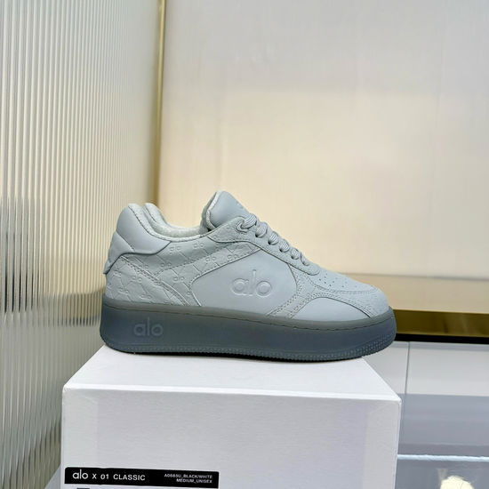 Alo Thick Sole Casual Sneakers Non Slip Lightweight Versatile Shoes
