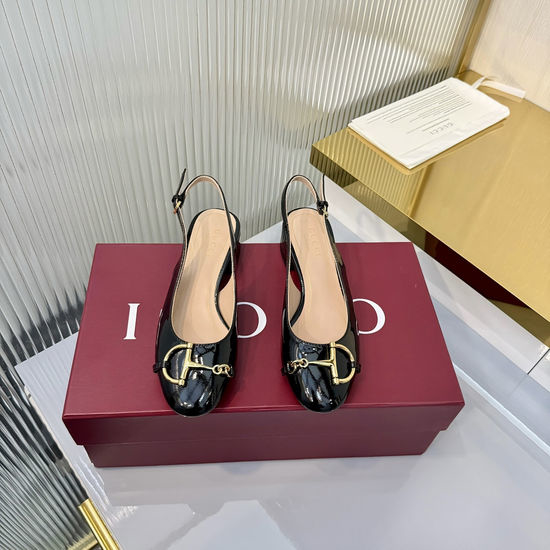 Gucci Patent Leather Ballet Flats With Gold Decor