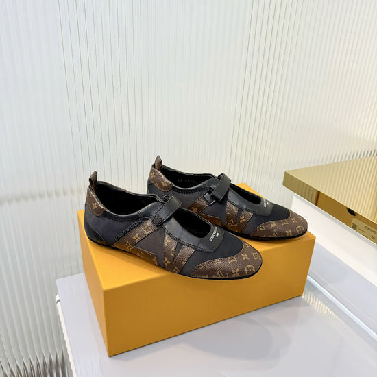 Louis Vuitton Mixed Material Ballet Style Comfortable Casual Sneakers