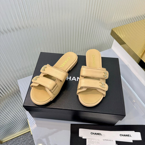 Chanel Elegant Cowhide Upper Sheepskin Lining Casual Shoes