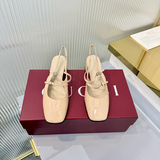 Gucci Crystal Embellished Patent Leather Loafers Premium Quality