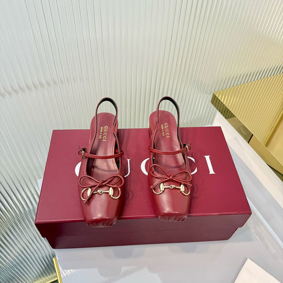 Gucci Sheepskin Square Toe Buckle Bow Low Heel Sandals