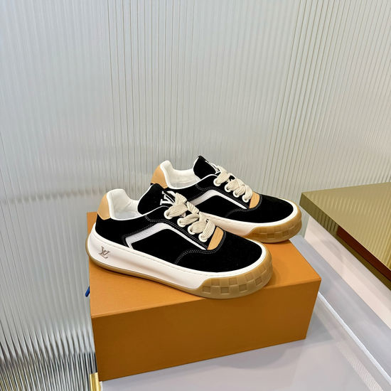Louis Vuitton LV Premium Leather Comfortable Casual Walking Shoes