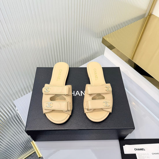 Chanel Elegant Soft Leather Comfortable Flat Slides