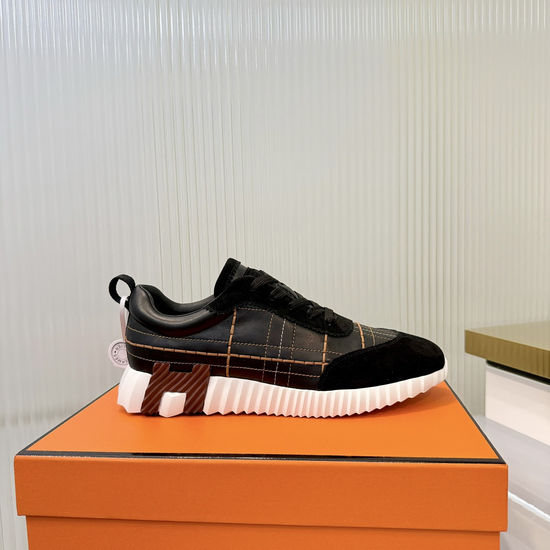 Hermes Comfortable Casual Sneakers with Breathable Lining