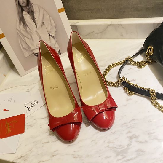 Roger Viver Classic Round Toe Bow Mid Heel Pumps