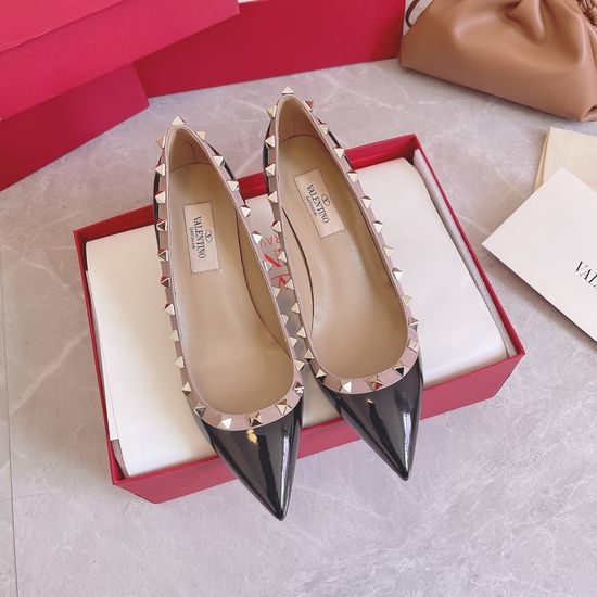 Valentino Elegant Rivet Decor Heeled Pumps Timeless Style