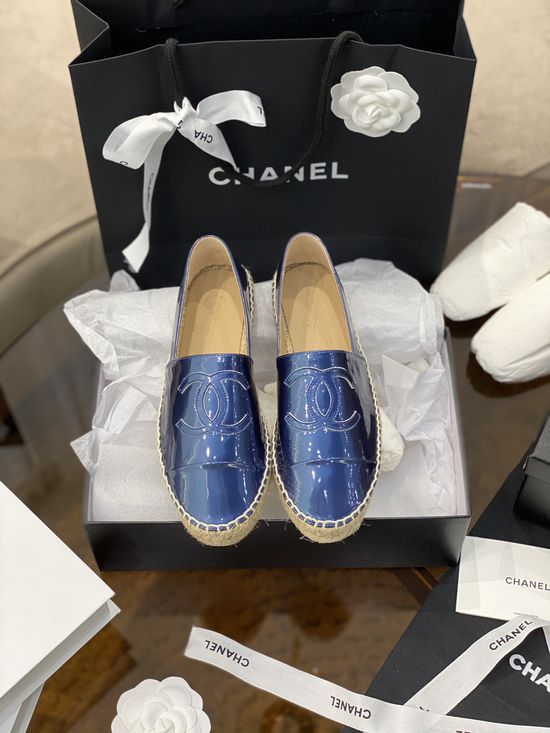 Chanel Premium Patent Leather Espadrilles Comfortable Classic Style