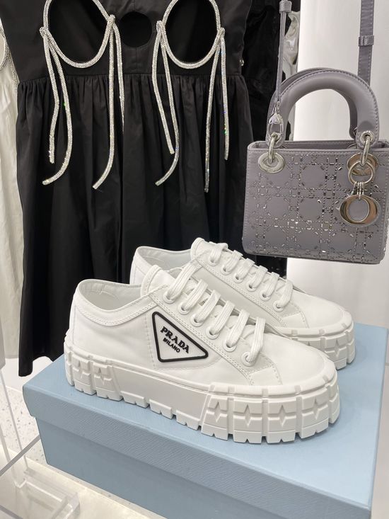 Prada Classic Platform Sneakers Waterproof Upper Comfortable
