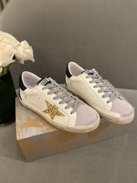 Golden Goose Classic Distressed Casual Sneakers with Soft Inner Lining