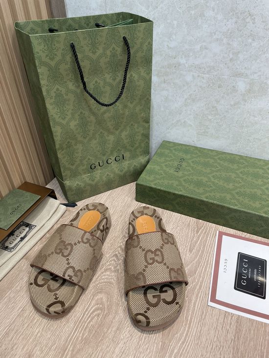 Gucci Classic Pattern Embroidery Flat Slide Sandals