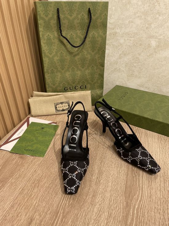 Gucci Elegant Mesh Rhinestone Kitten Heel Pumps