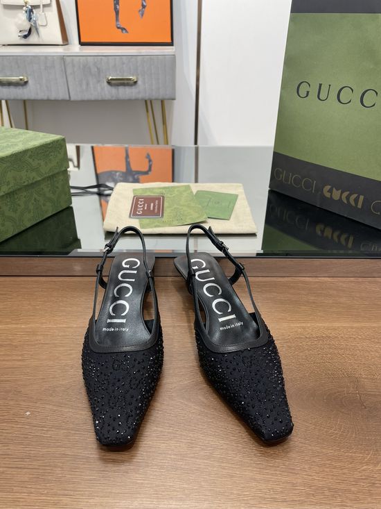 Gucci Low Heel Crystal Decorated Sandals With Premium Lining