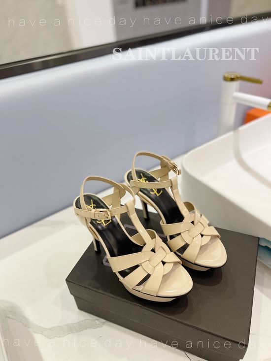 Yves Saint Laurent Elegant Stiletto Pumps Patent Leather Upper High Heel Shoes