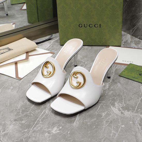 Gucci Premium Cone Heel Leather Shoes with Signature Emblem