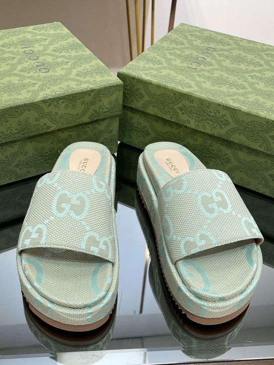 Gucci Classic Pattern Embroidery Platform Slide Sandals